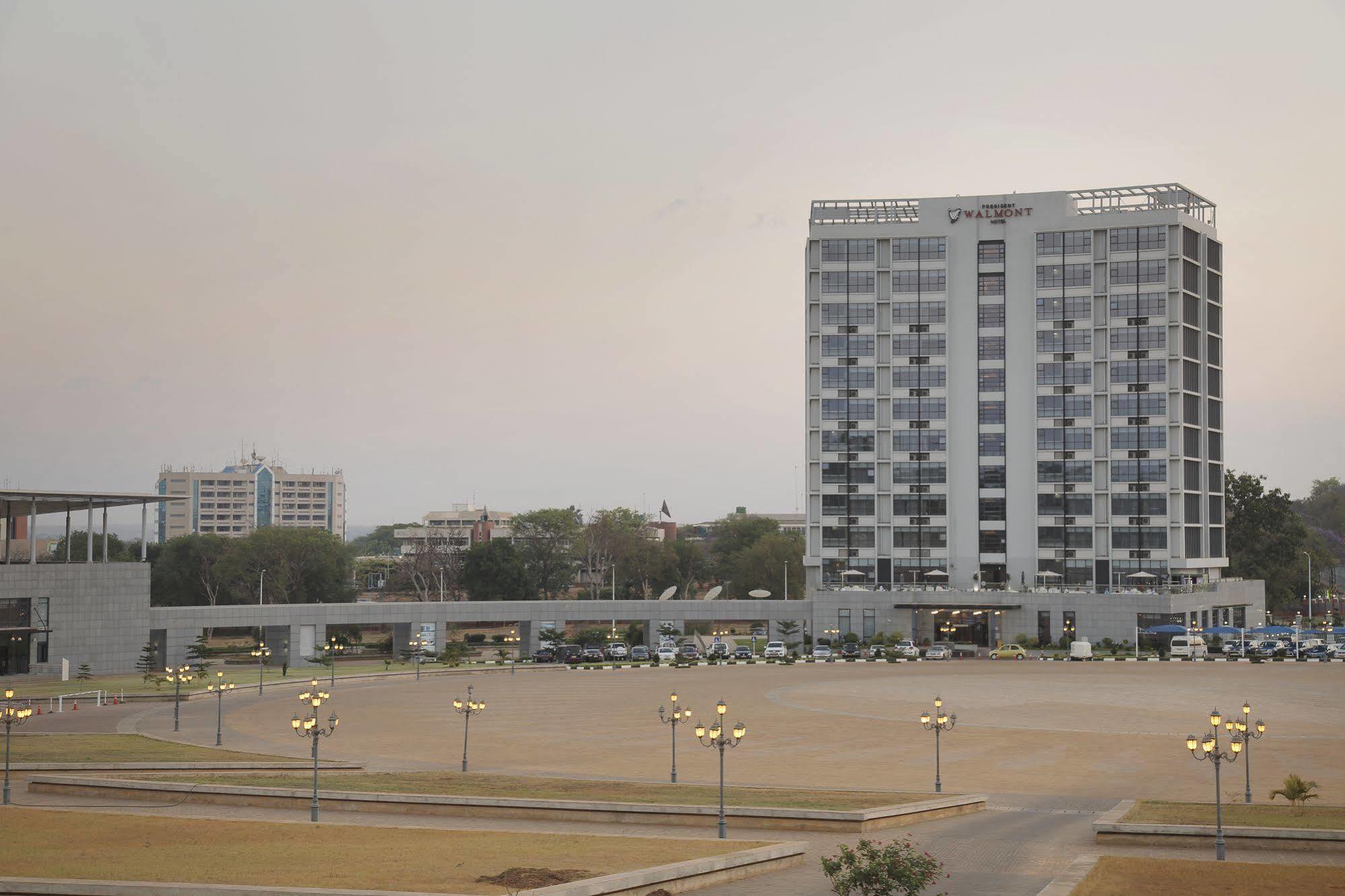 President Hotel At Umodzi Park Lilongwe Exterior foto